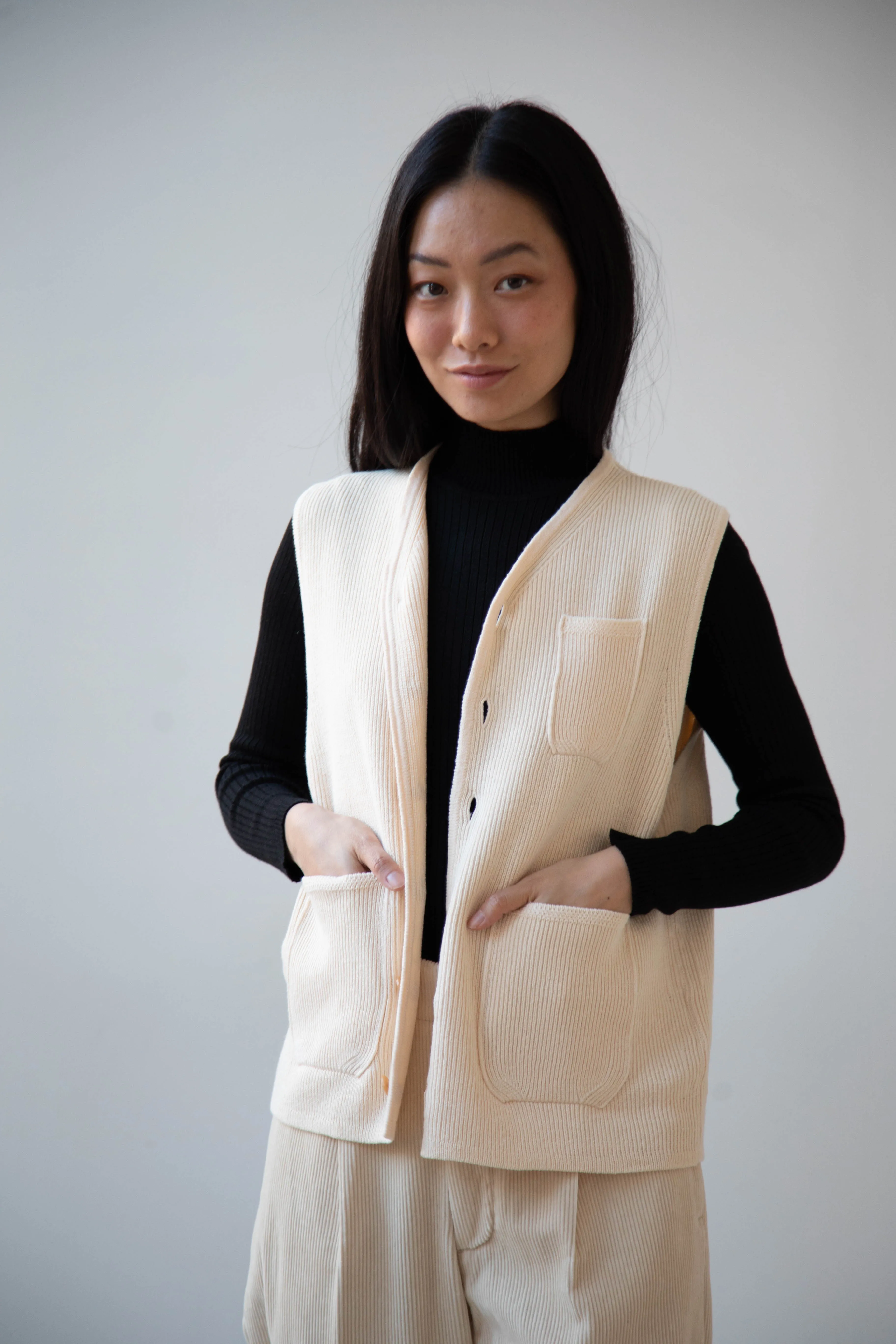 Aseedonclöud | Tea Garden Knit Vest in Beige
