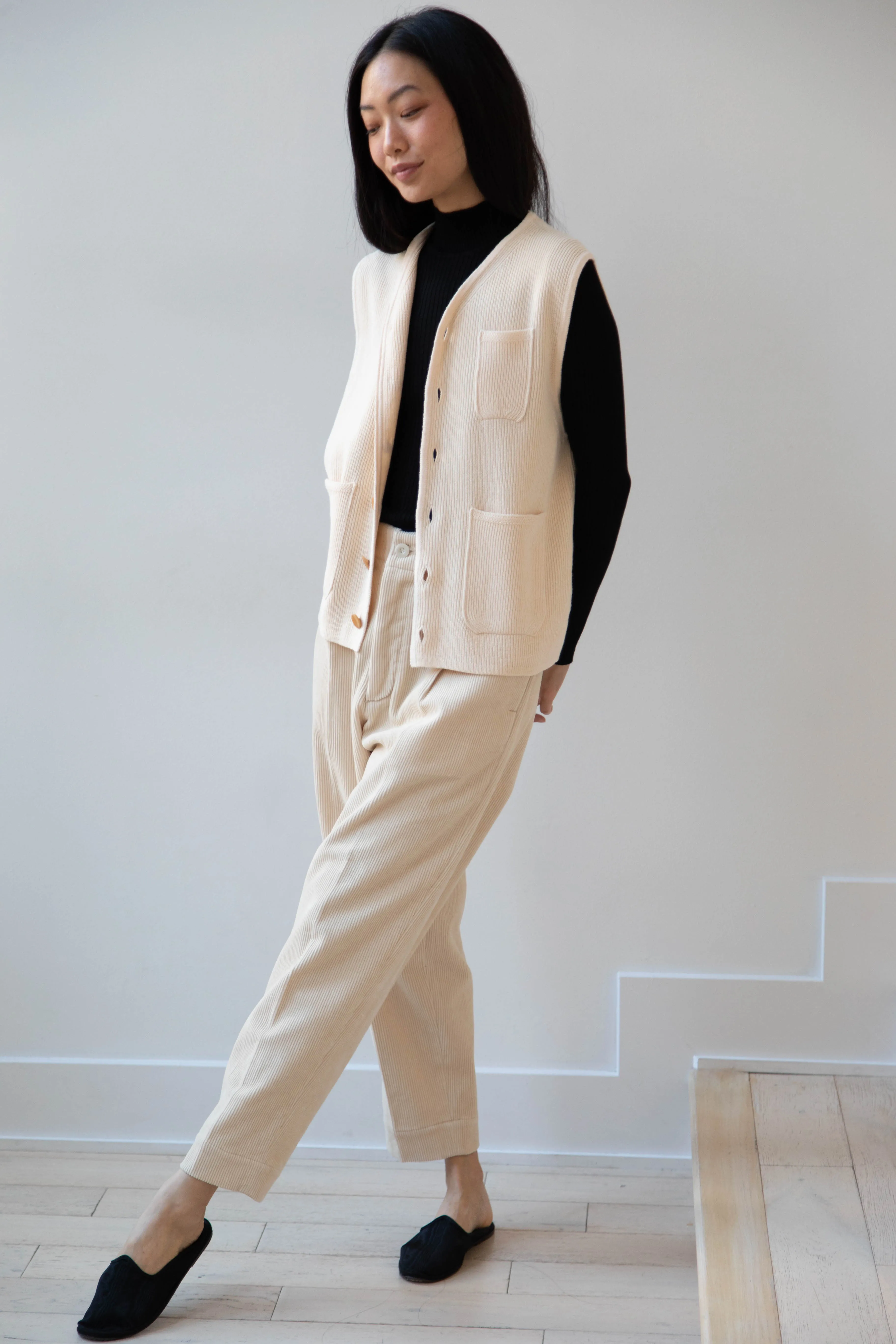 Aseedonclöud | Tea Garden Knit Vest in Beige