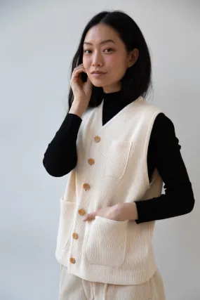 Aseedonclöud | Tea Garden Knit Vest in Beige