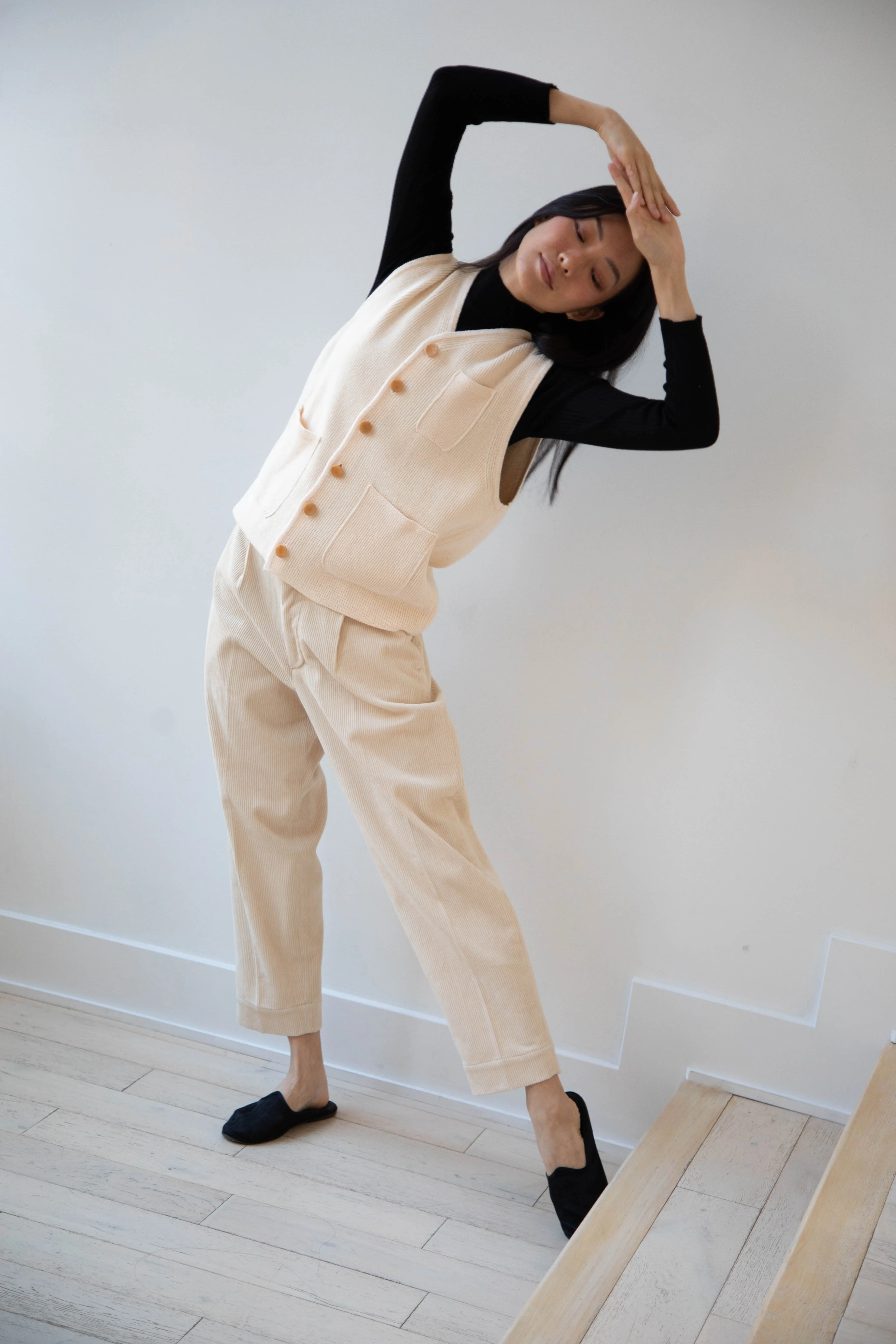 Aseedonclöud | Tea Garden Knit Vest in Beige