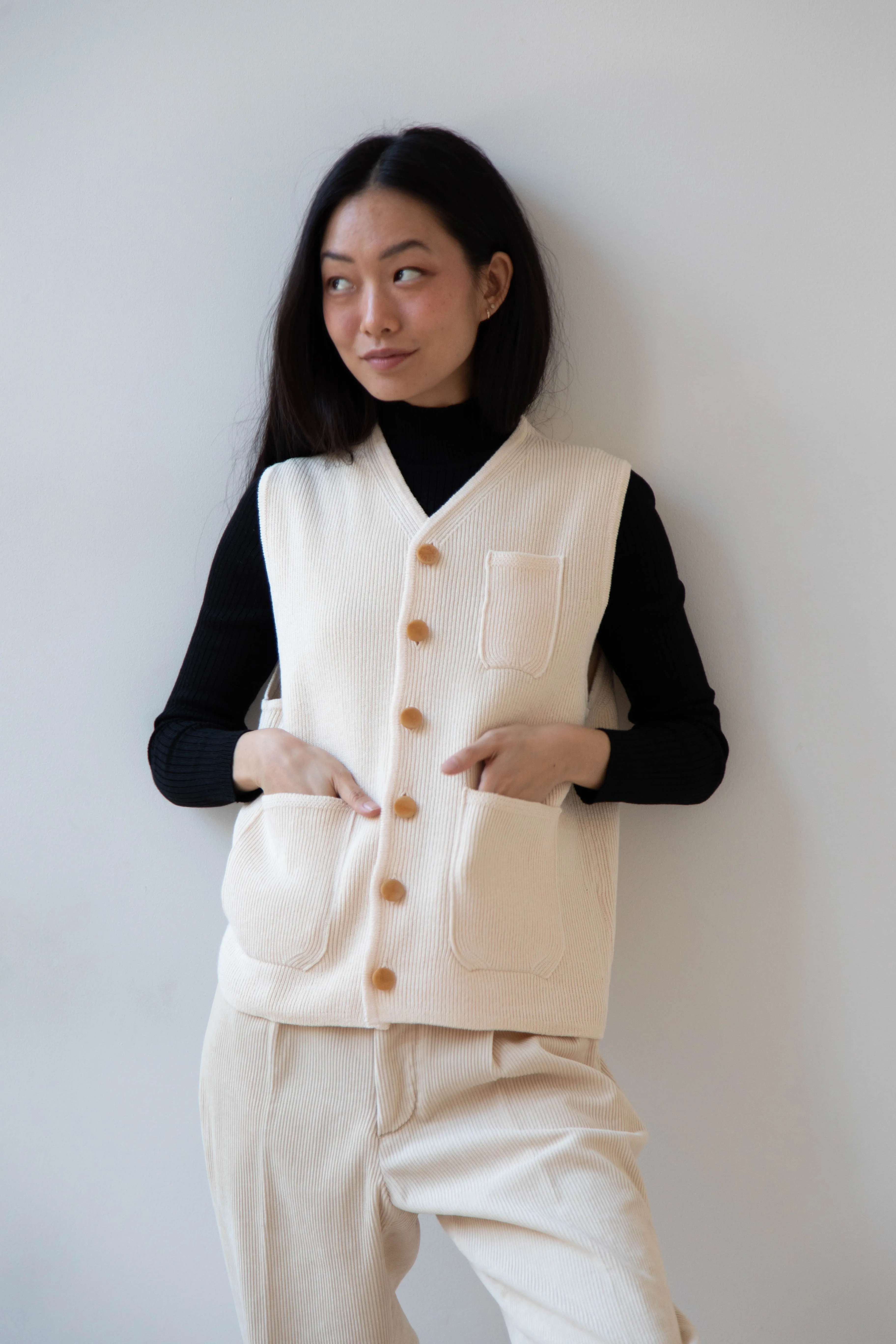 Aseedonclöud | Tea Garden Knit Vest in Beige