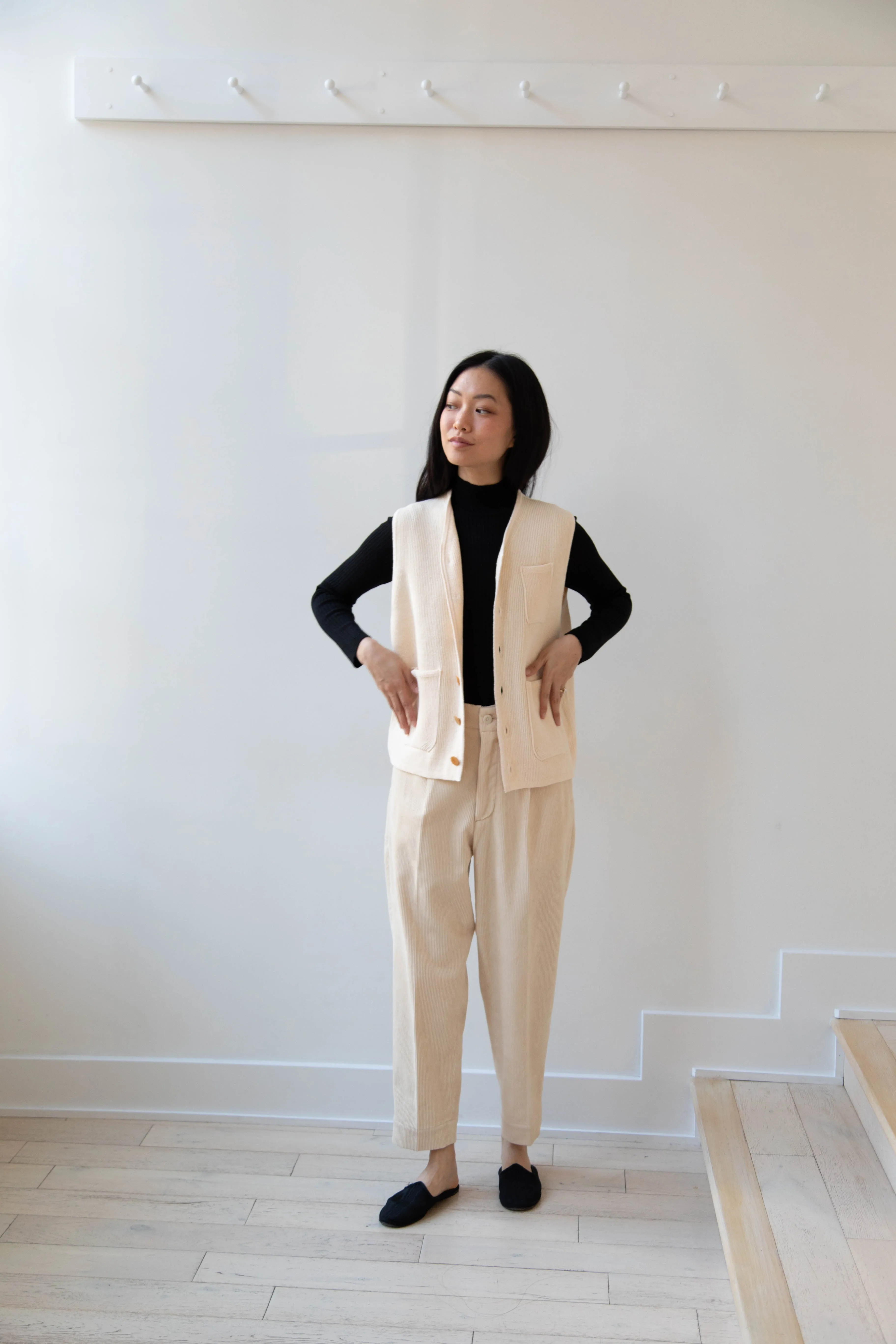 Aseedonclöud | Tea Garden Knit Vest in Beige