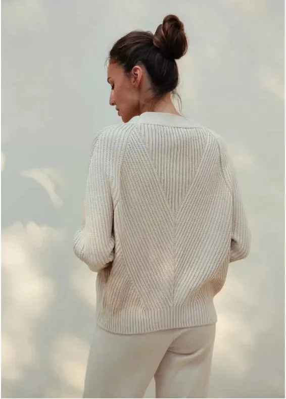 Cotton Rich Textured V-Neck Cardigan Geometria