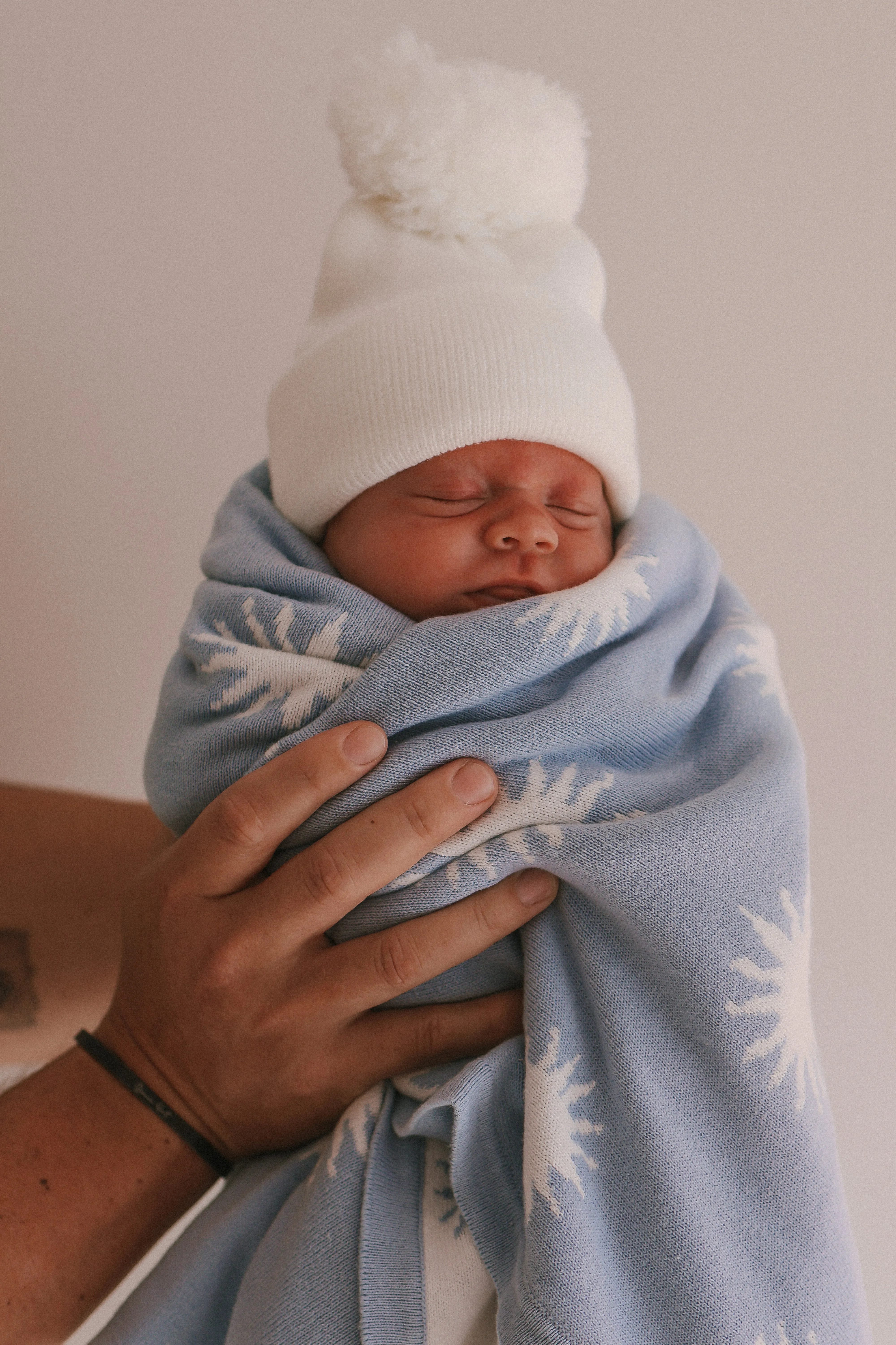 Pom Beanie | Ivory - Little Phoenix