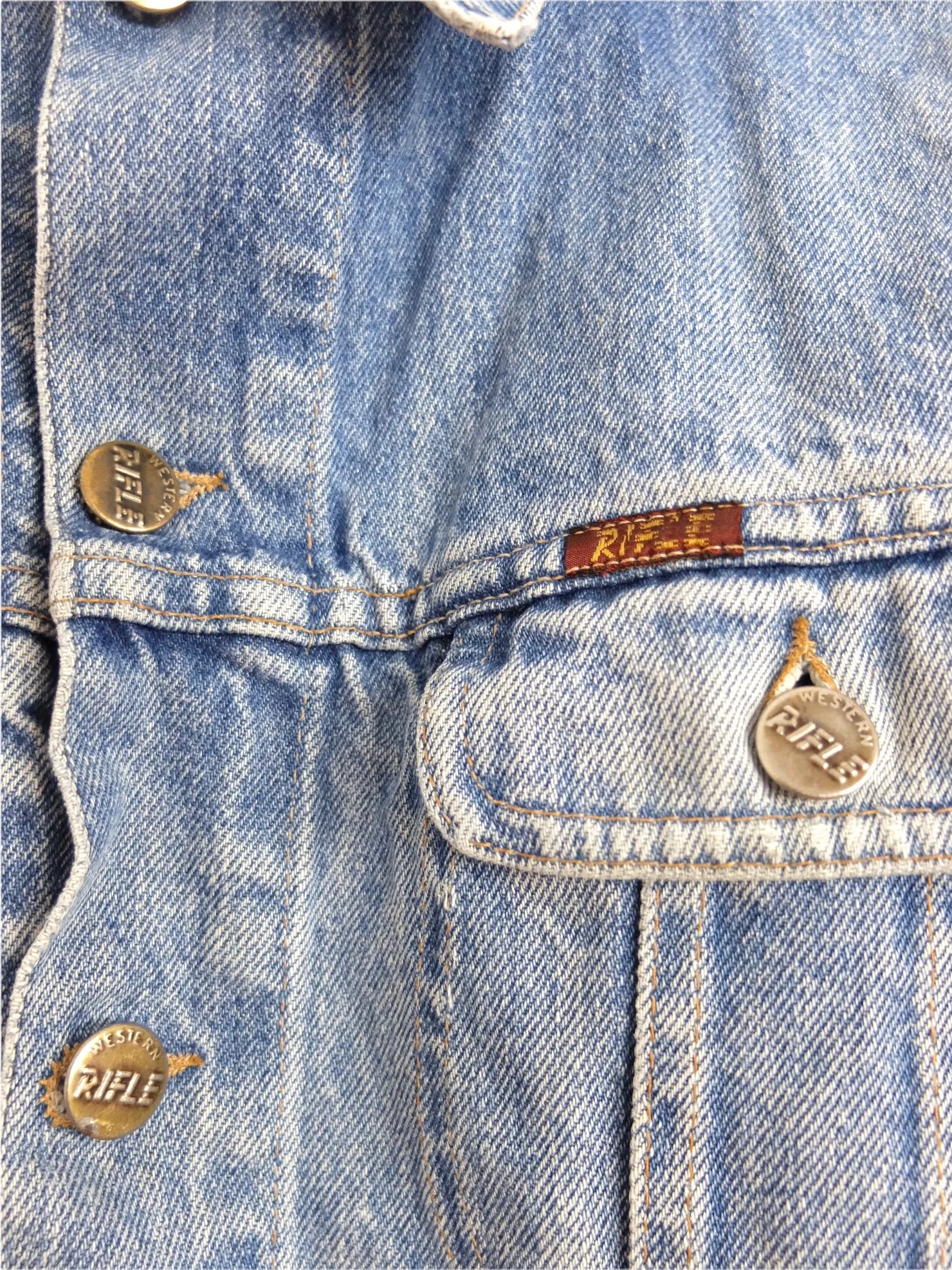 Vintage 80s Streetwear Utilitarian Bohemian Western Medium Wash Denim Collared Jean Jacket